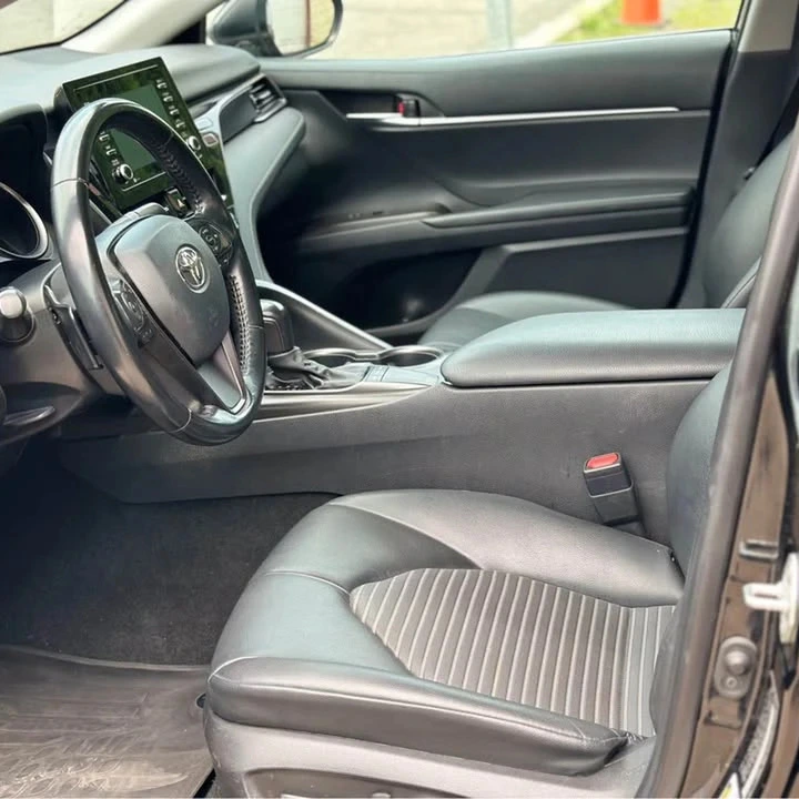 Toyota Camry 2022 - 6