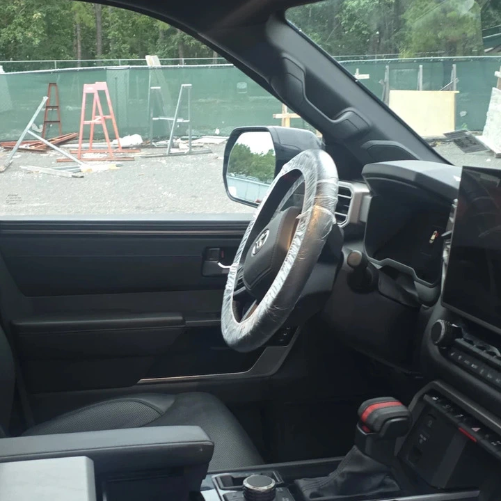 Toyota Sequoia 2025 - 8