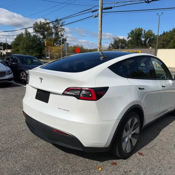 Tesla Model Y 2020 - 8