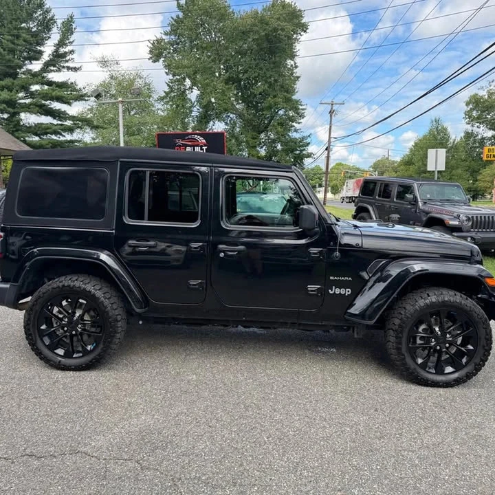 Jeep Wrangler 2023 - 10