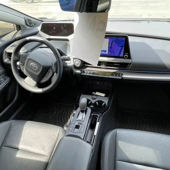 Toyota Prius 2023 - 8